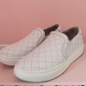 guess claire platform slip on sneakers ~(￣▽￣)~